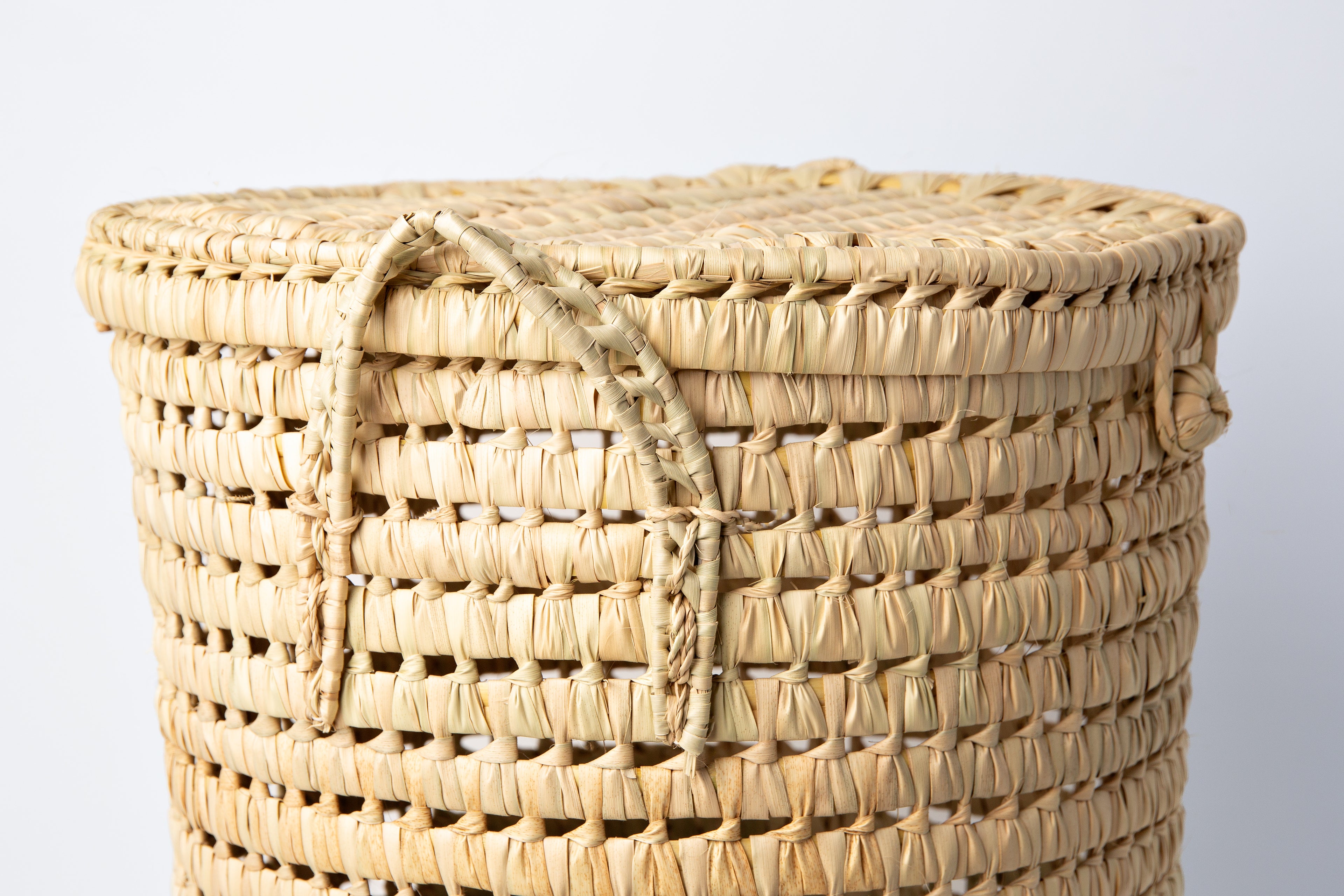 Cesto de colada con tapa