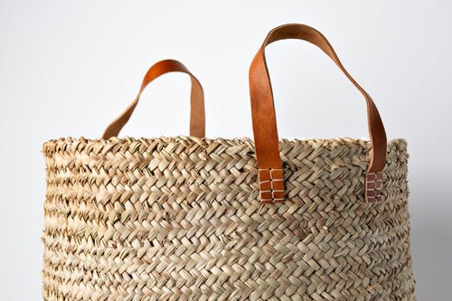 PROXIMAMENTE: Cesto colada con asas de cuero